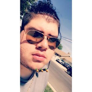 Meet your Posher, Julio